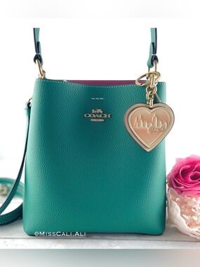 NWT COACH x JENNIFER LOPEZ Keyring Charm + Small Town Bucket Crossbody Bag Set